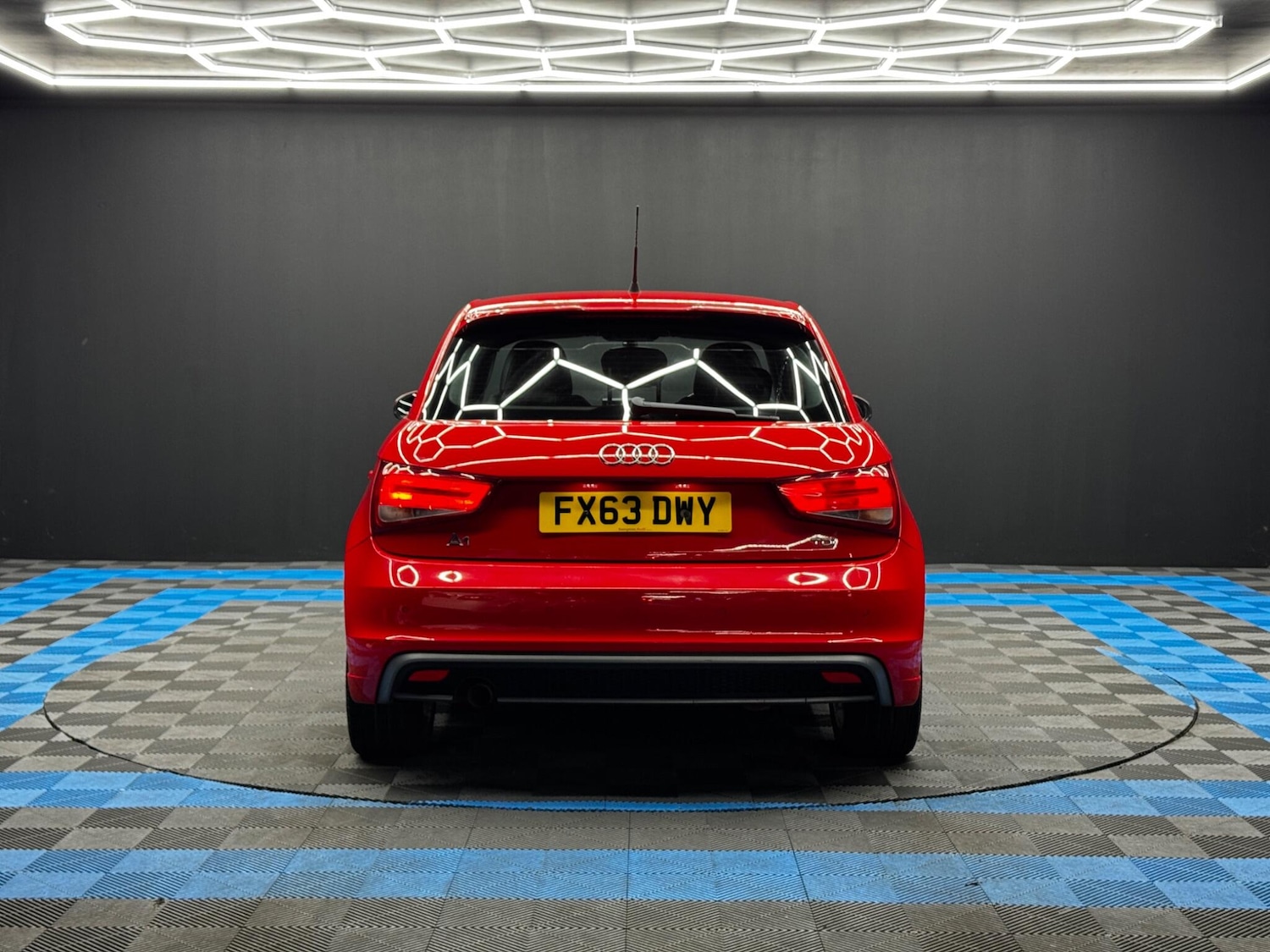 Used Audi A1 2013 for sale - 76990596: Photo 6