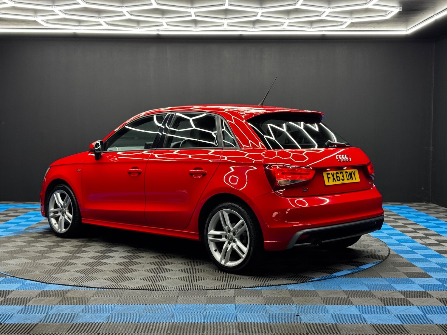 Used Audi A1 2013 for sale - 76990596: Photo 7