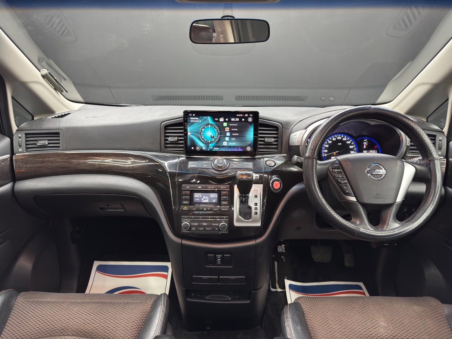 Used Nissan Elgrand for sale - 77852890: Photo 10