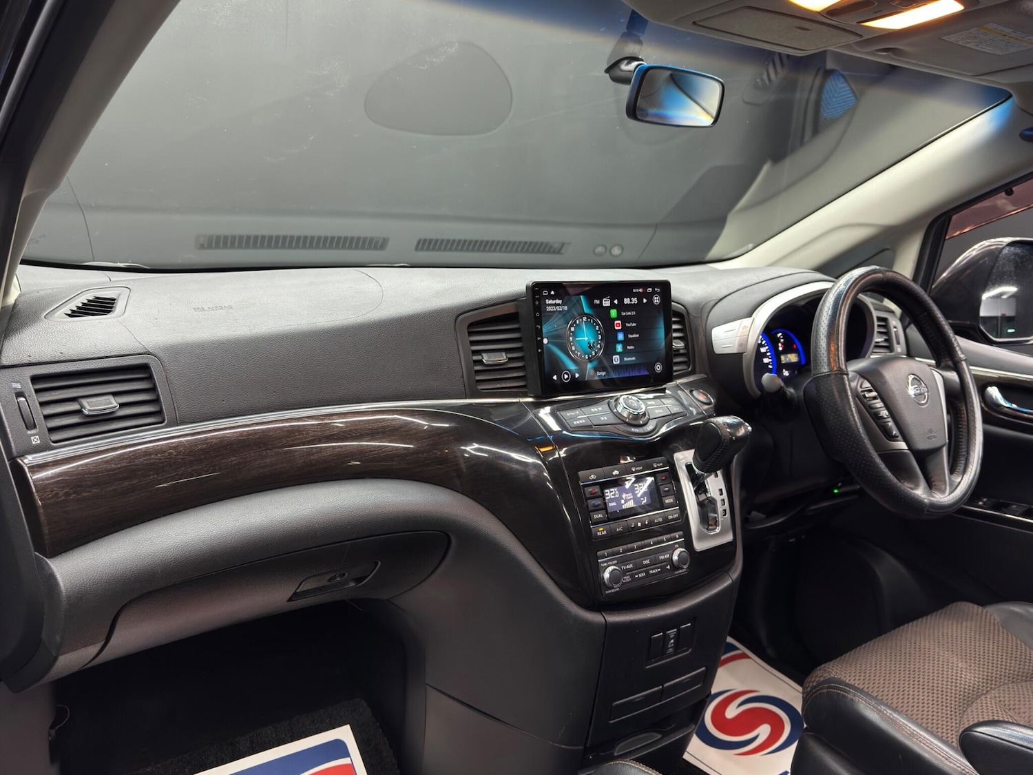 Used Nissan Elgrand for sale - 77852890: Photo 11