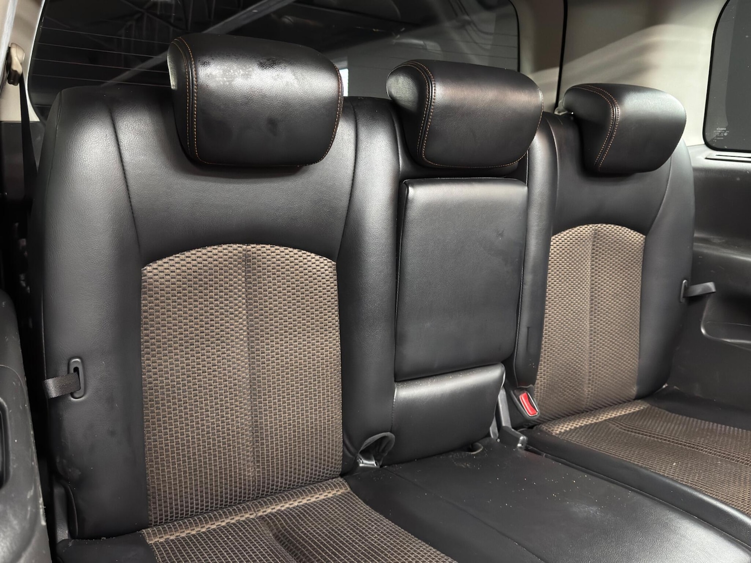 Used Nissan Elgrand for sale - 77852890: Photo 17