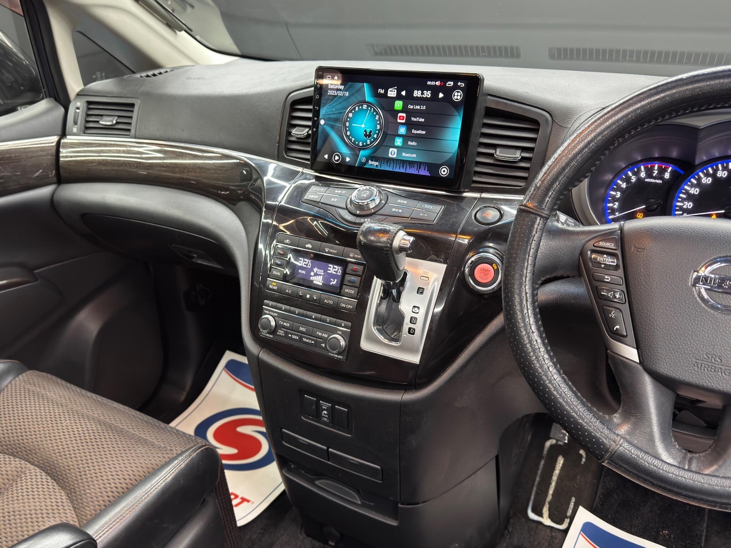 Used Nissan Elgrand for sale - 77852890: Photo 23