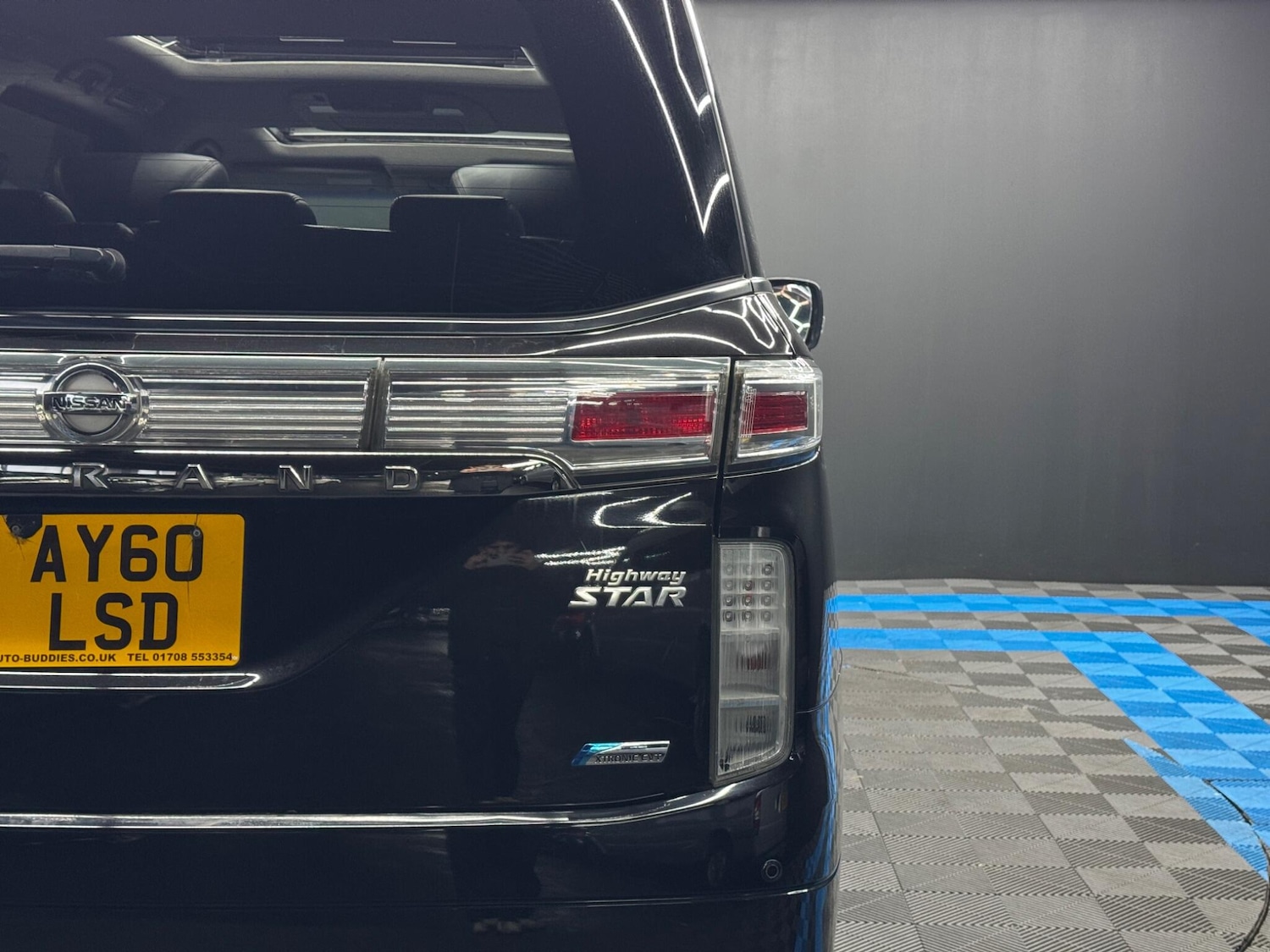 Used Nissan Elgrand for sale - 77852890: Photo 39