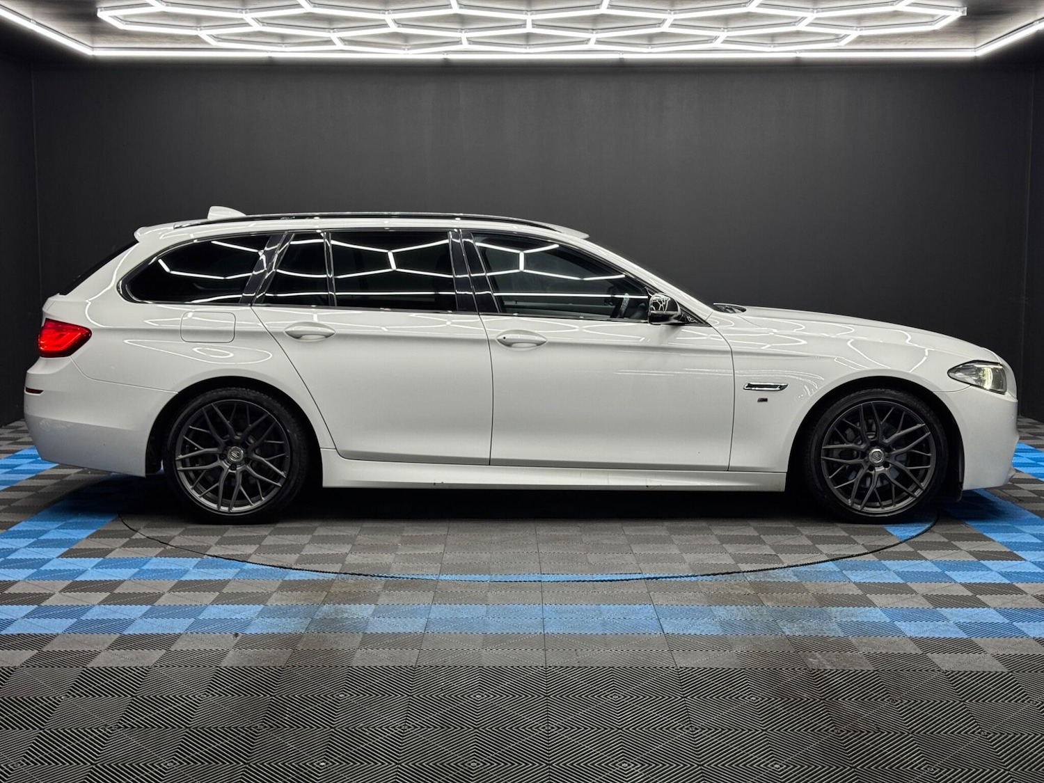 Used BMW 5 Series 2016 for sale - 77612386: Photo 4