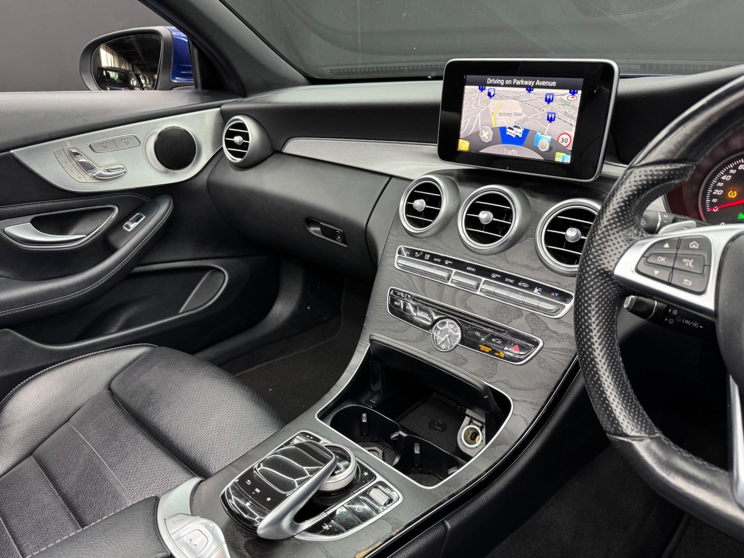 Used Mercedes-Benz C-Class 2017 for sale - 76122308: Photo 25