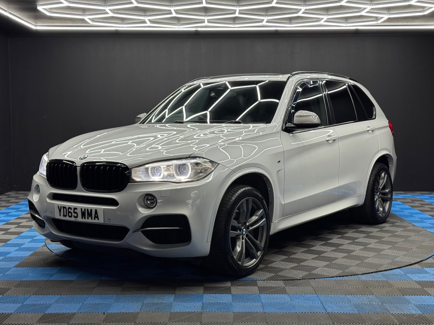 Used BMW X5 2015 for sale - 77098067: Photo 3