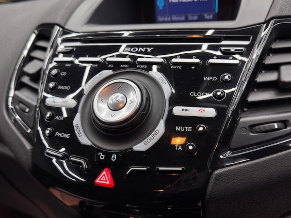 Used Ford Fiesta 2013 for sale - 76227110: Photo 27