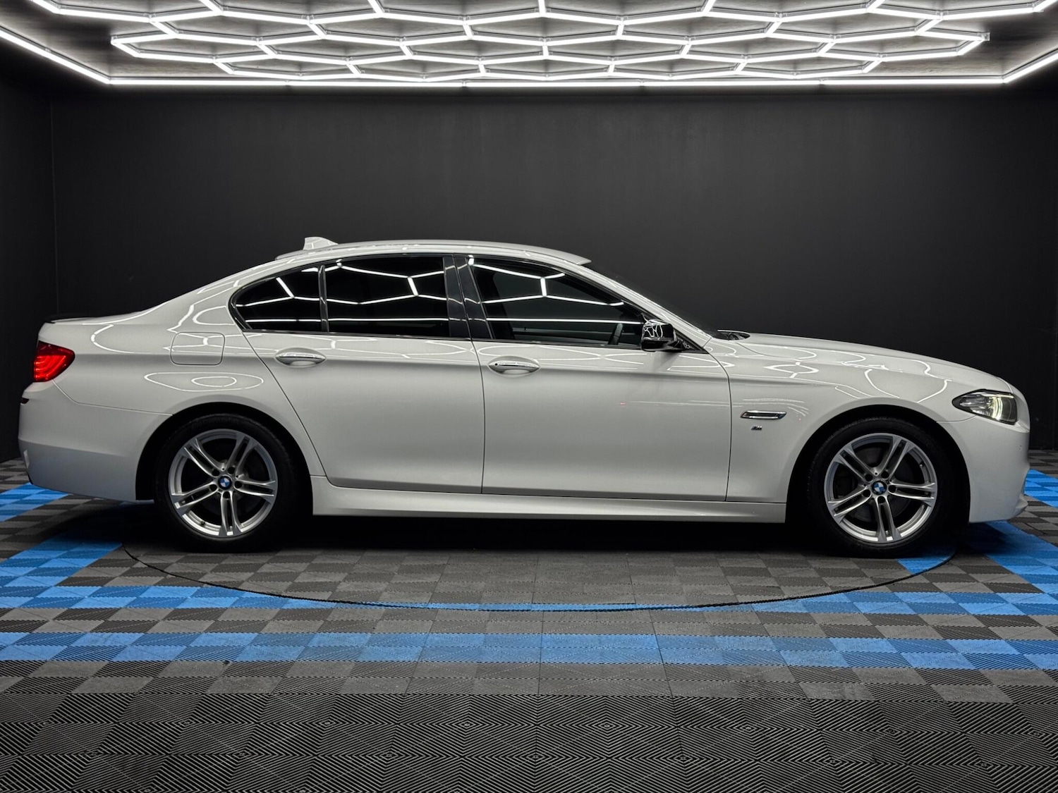 Used BMW 5 Series 2015 for sale - 76484380: Photo 4