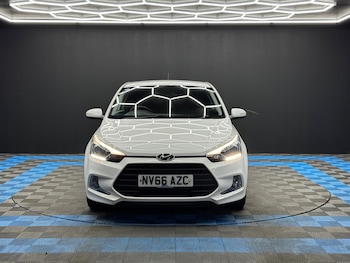 Used Hyundai i20 2016 for sale - 78384088: Photo