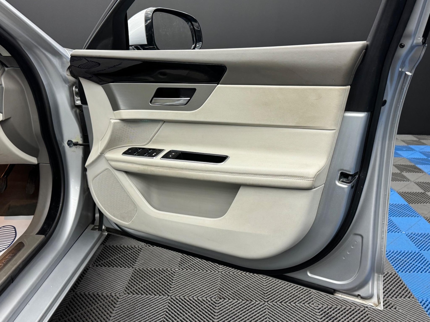 Used Audi A4 2019 for sale - 76671605: Photo 38