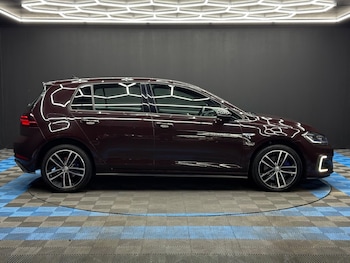 Used Volkswagen Golf 2017 for sale - 78347507: Photo