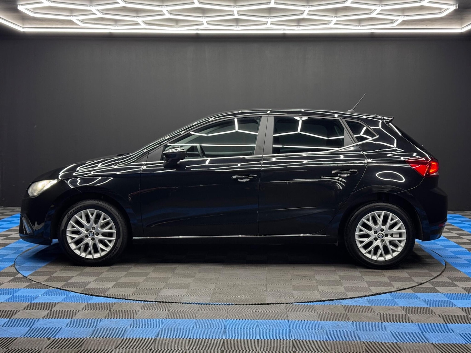 Used SEAT Ibiza 2017 for sale - 76348977: Photo 8
