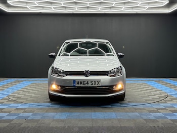 Used Volkswagen Polo 2015 for sale - 75609060: Photo