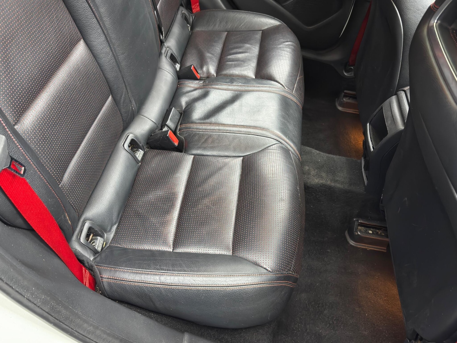 Used Mercedes-Benz A-Class 2013 for sale - 77695915: Photo 15