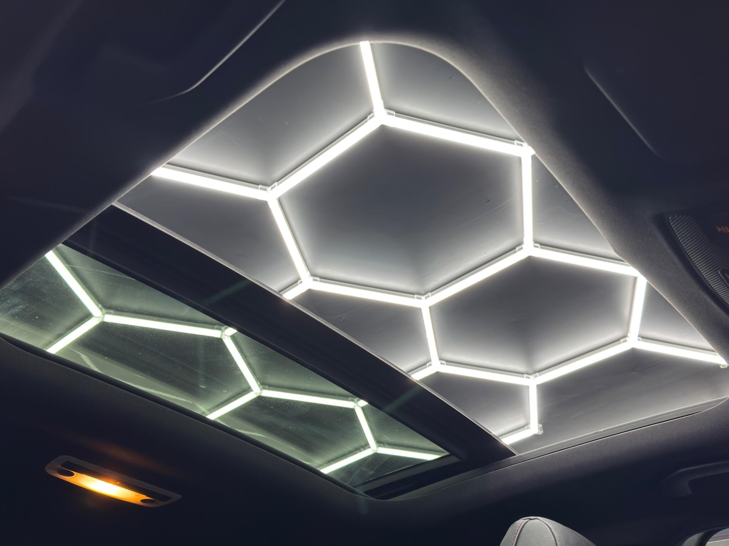 Used Mercedes-Benz A-Class 2013 for sale - 77695915: Photo 32