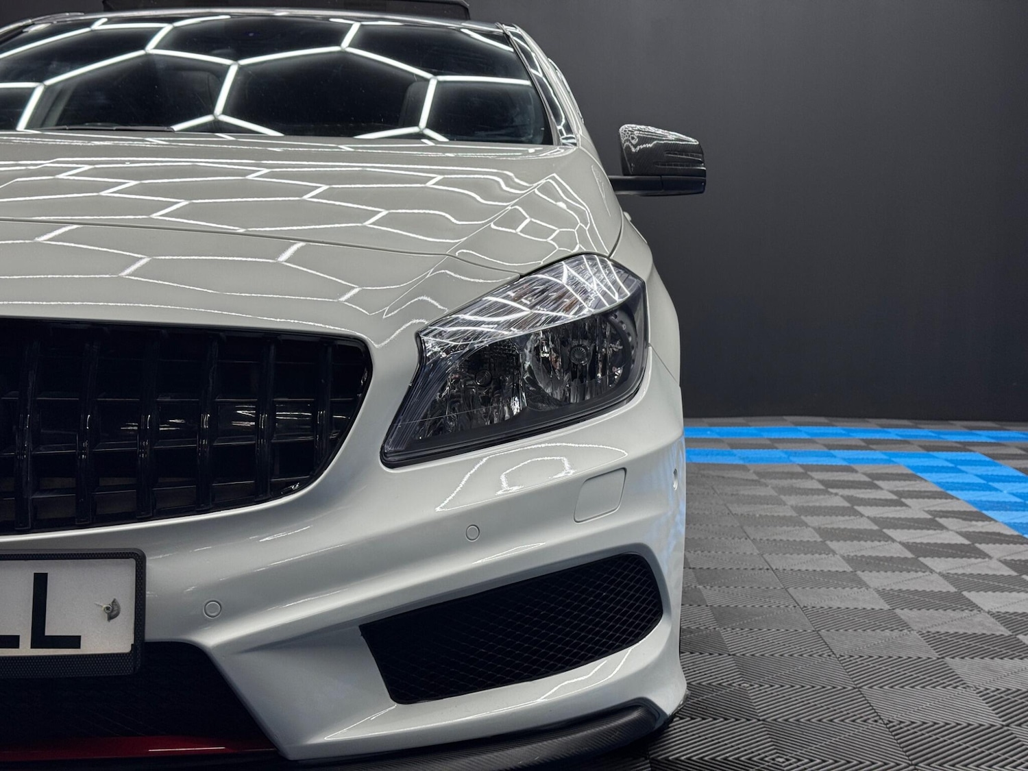 Used Mercedes-Benz A-Class 2013 for sale - 77695915: Photo 42