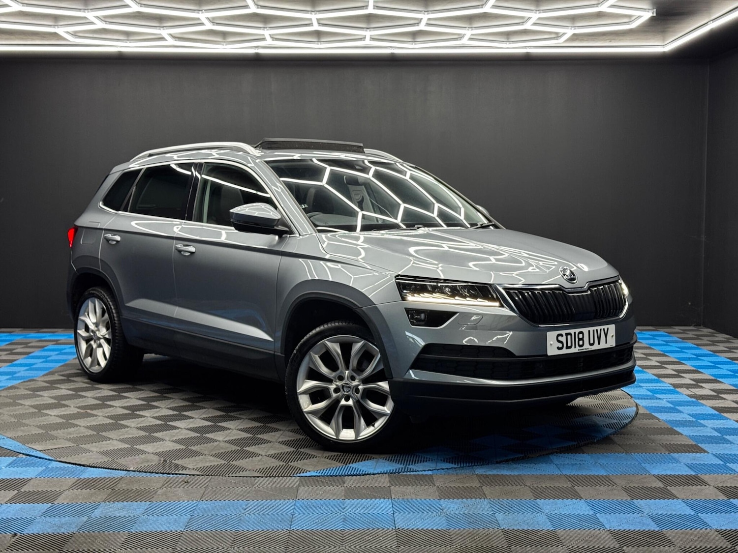 Used Skoda Karoq 2018 for sale - 76801479: Photo 1