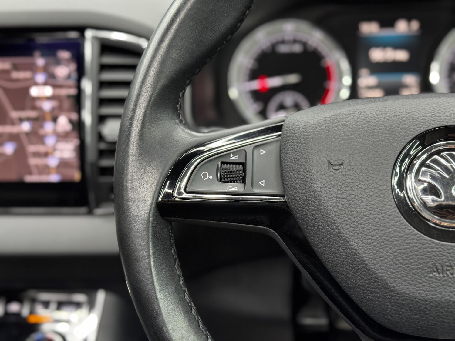 Used Skoda Karoq 2018 for sale - 76801479: Photo 20