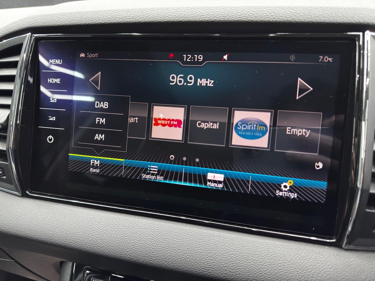 Used Skoda Karoq 2018 for sale - 76801479: Photo 33