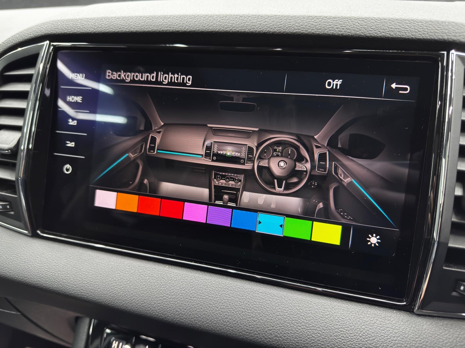 Used Skoda Karoq 2018 for sale - 76801479: Photo 38