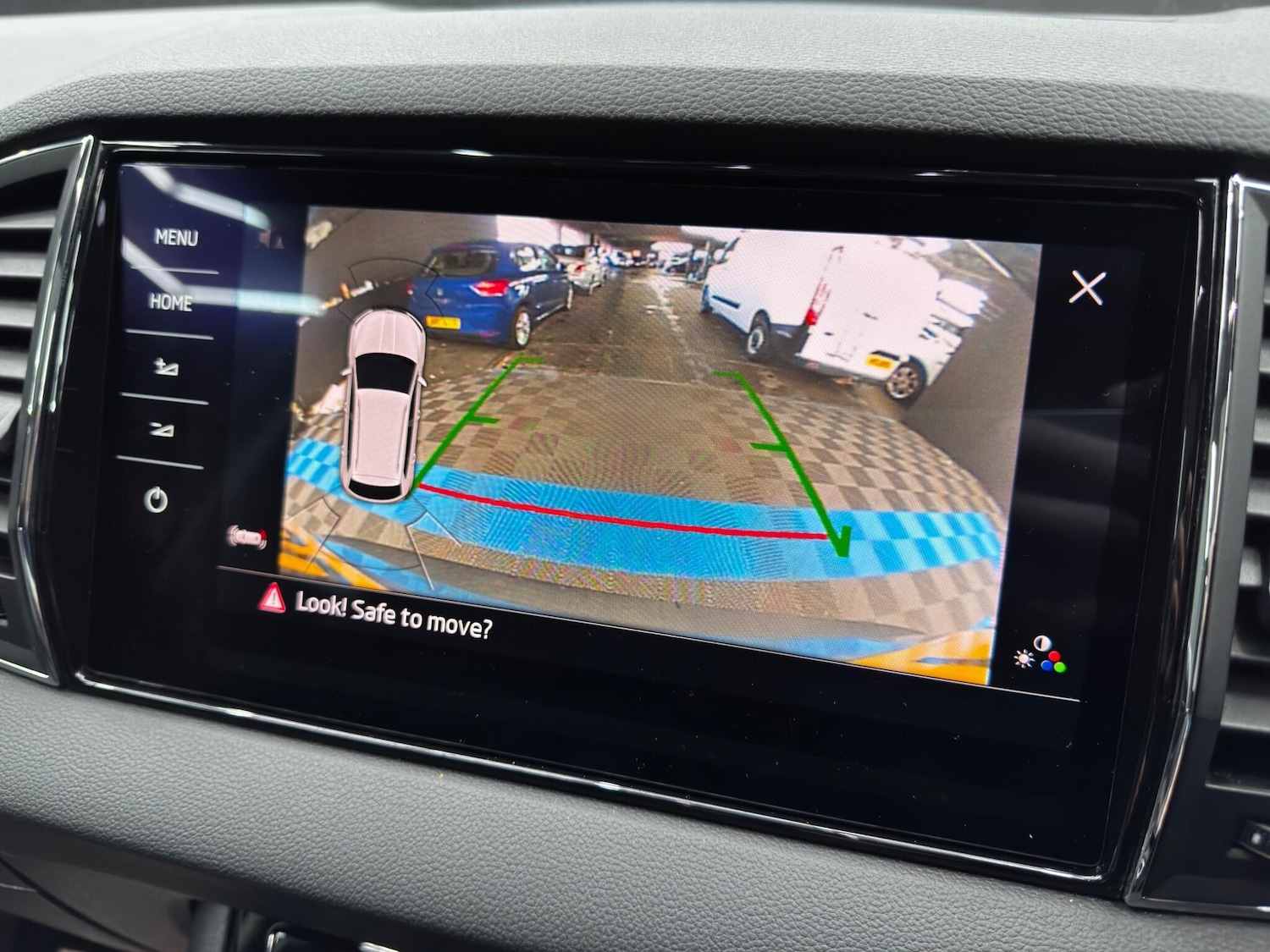 Used Skoda Karoq 2018 for sale - 76801479: Photo 39