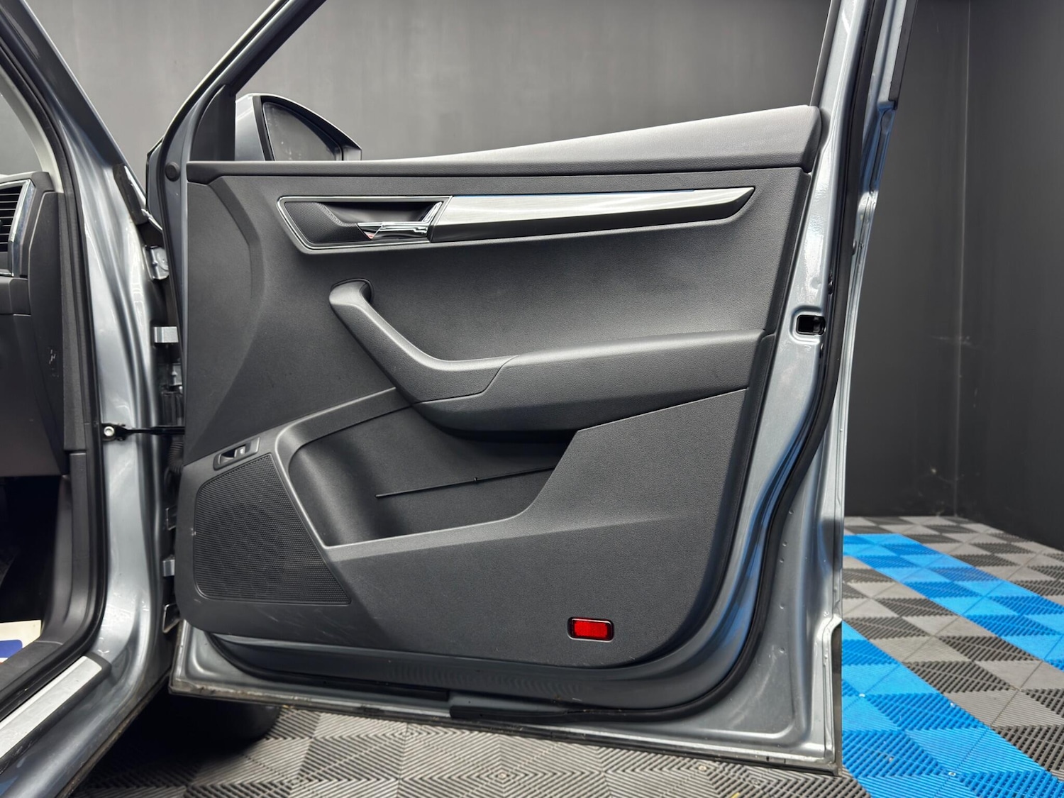 Used Skoda Karoq 2018 for sale - 76801479: Photo 45