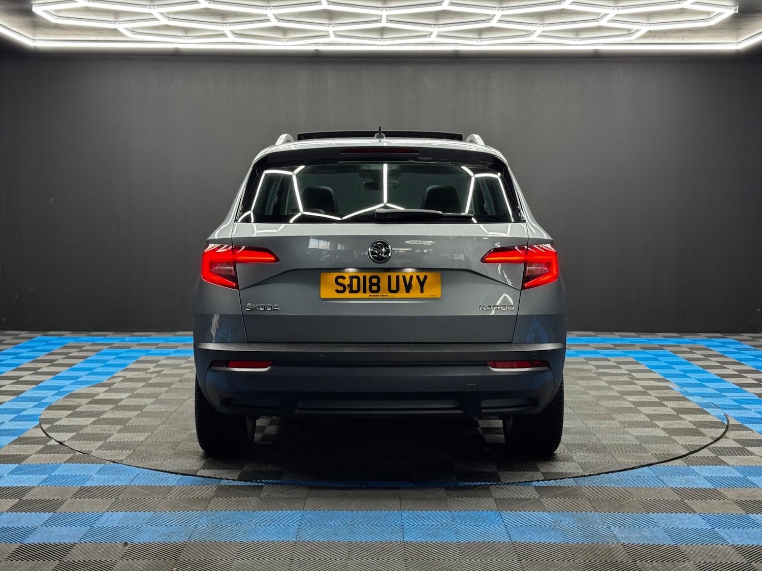 Used Skoda Karoq 2018 for sale - 76801479: Photo 6