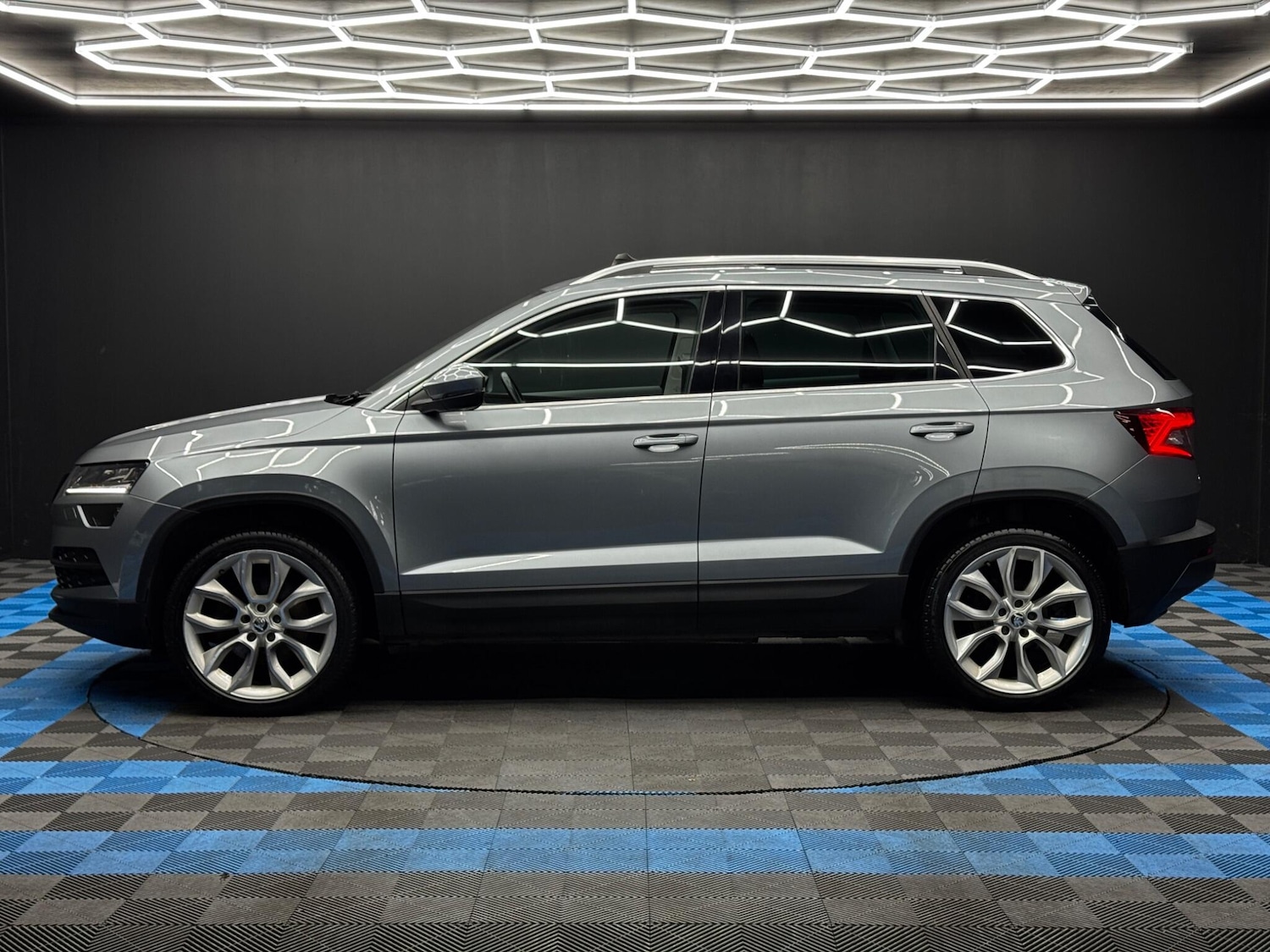 Used Skoda Karoq 2018 for sale - 76801479: Photo 8