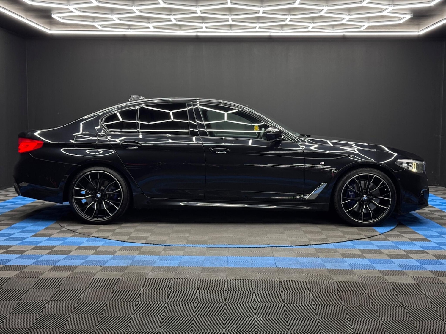 Used BMW 5 Series 2018 for sale - 76989346: Photo 4