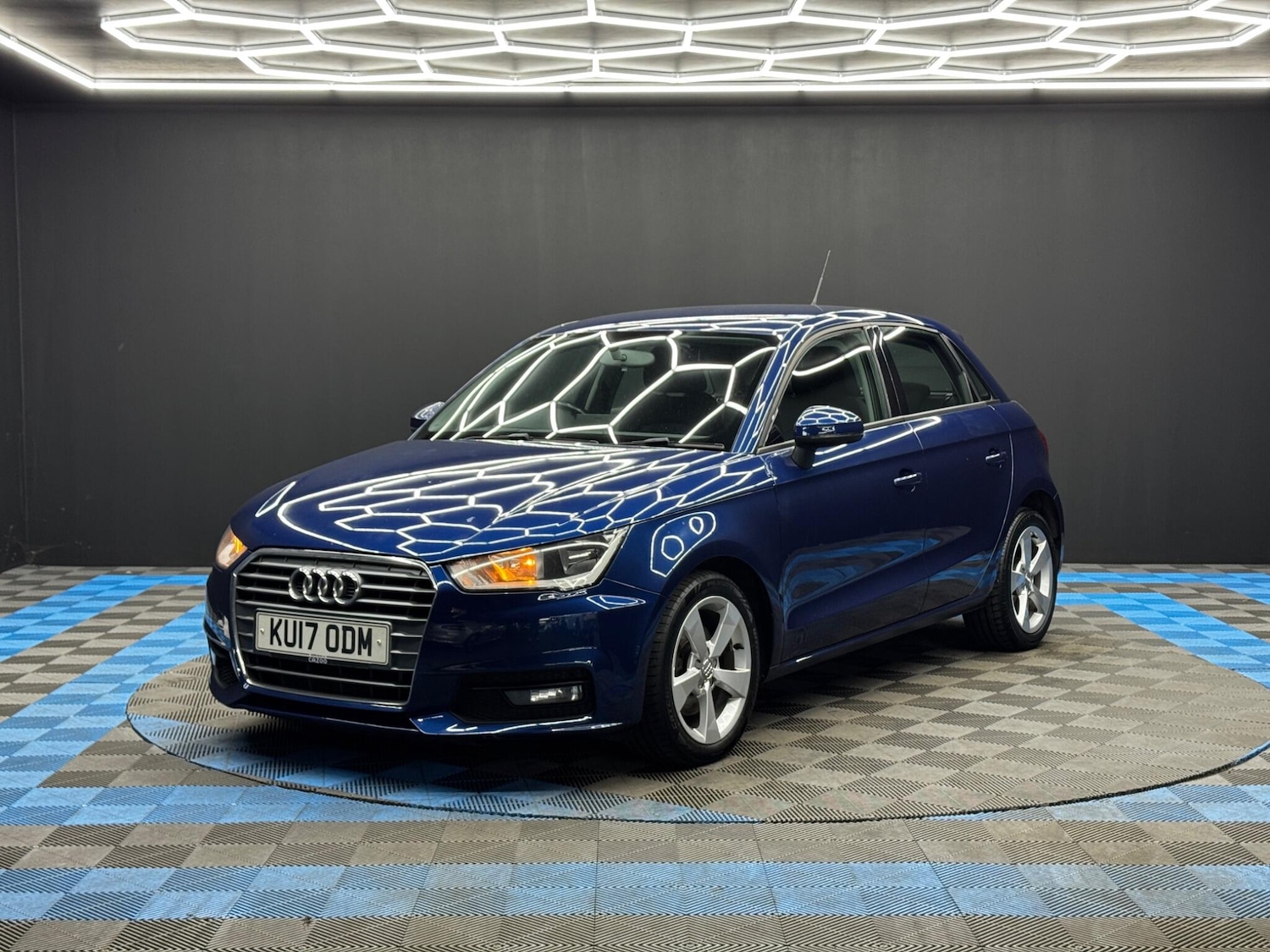 Used Audi A1 2017 for sale - 78170617: Photo 3