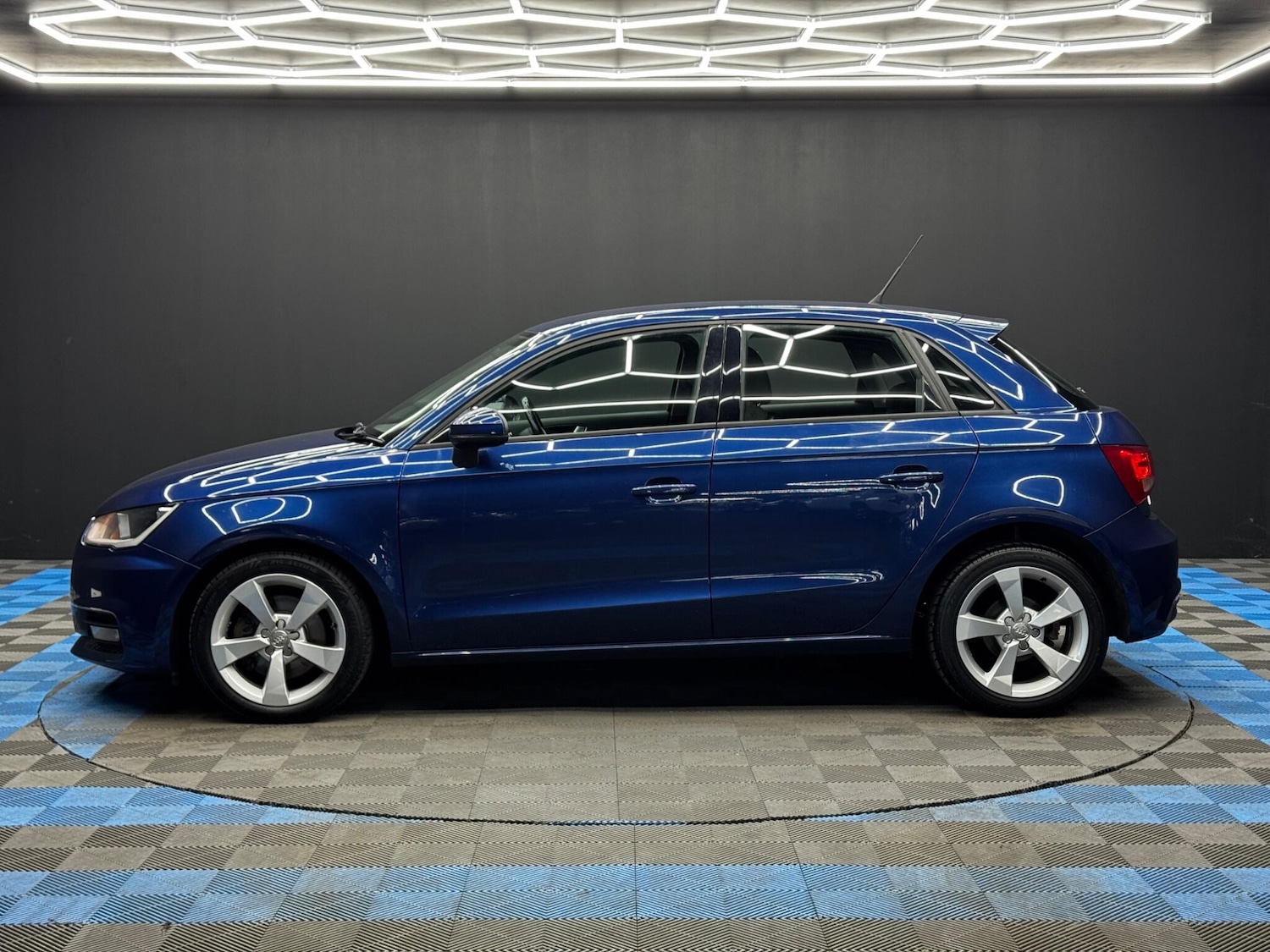 Used Audi A1 2017 for sale - 78170617: Photo 8