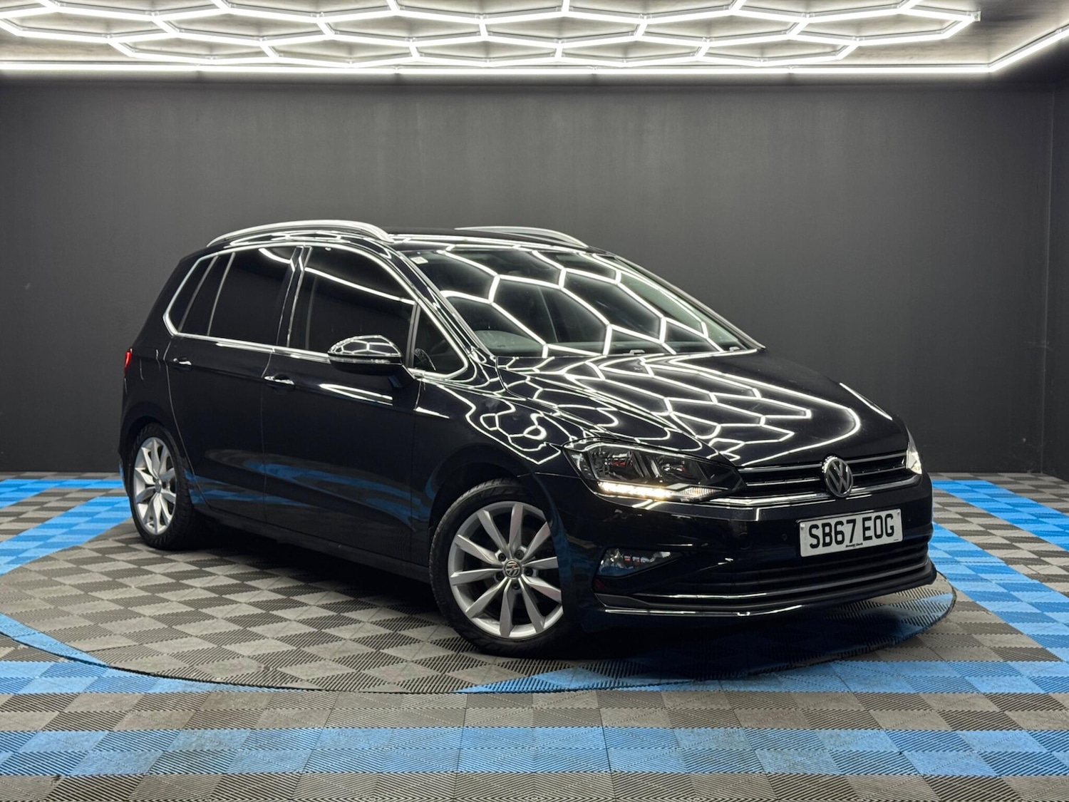 Used Volkswagen Golf SV 2018 for sale - 77331611: Photo 1