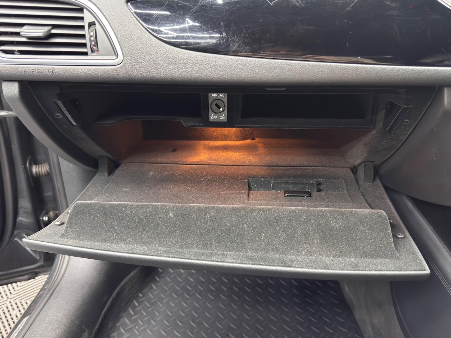 Used Audi A6 Saloon 2013 for sale - 76136794: Photo 37
