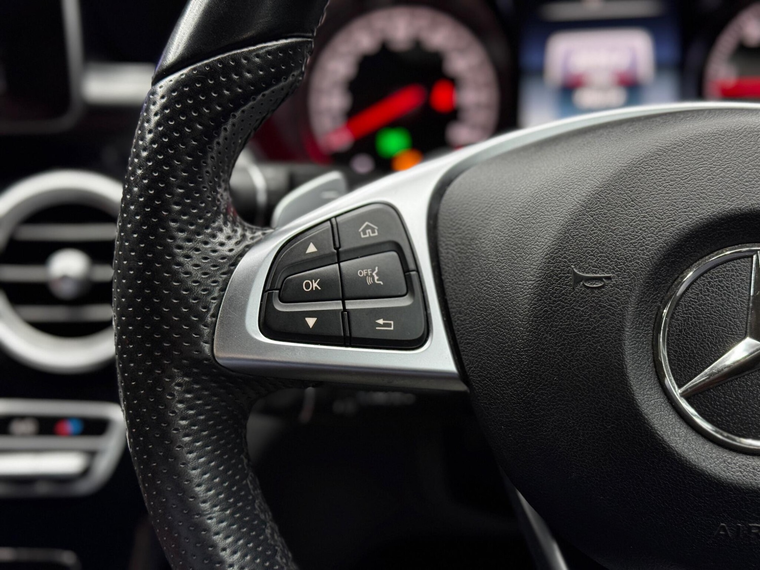 Used Mercedes-Benz C Class 2016 for sale - 76584198: Photo 20