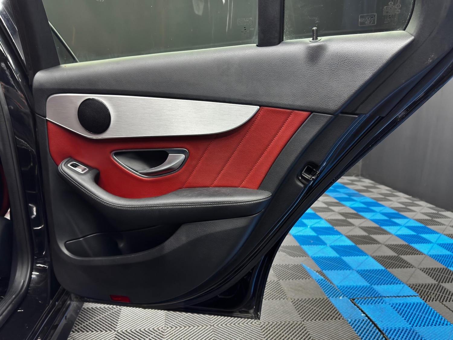 Used Mercedes-Benz C Class 2016 for sale - 76584198: Photo 35