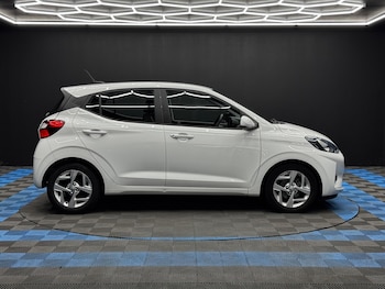 Used Hyundai i10 2020 for sale - 79452996: Photo