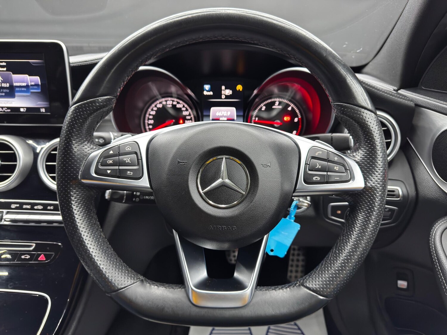 Used Mercedes-Benz C Class 2015 for sale - 76646089: Photo 19