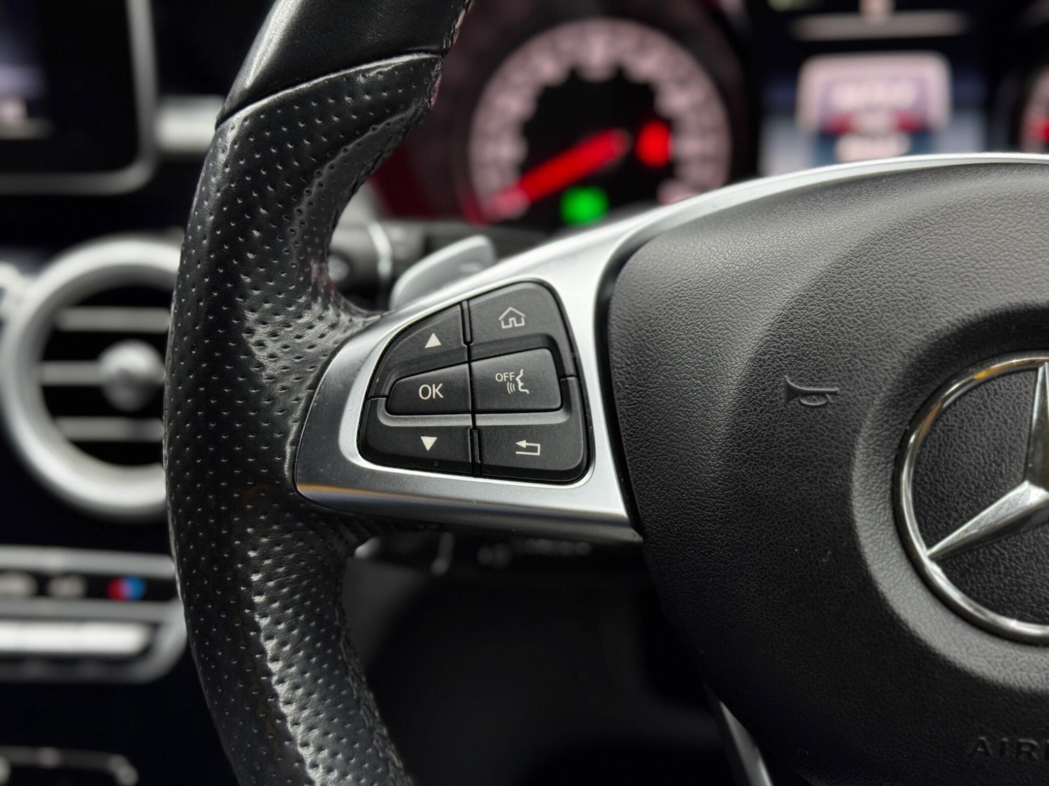 Used Mercedes-Benz C Class 2015 for sale - 76646089: Photo 20