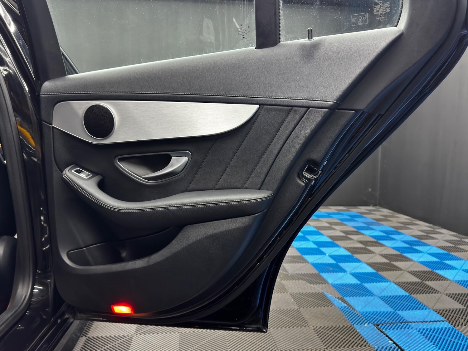 Used Mercedes-Benz C Class 2015 for sale - 76646089: Photo 40