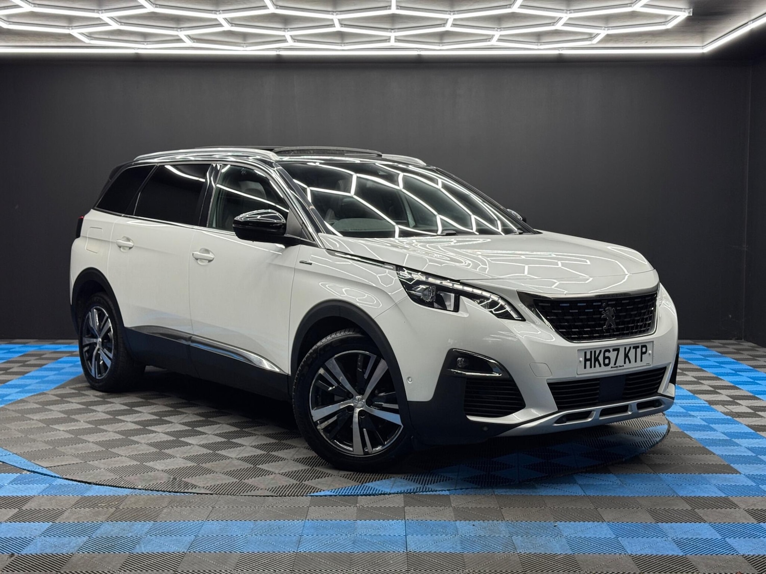 Used Peugeot 5008 2018 for sale - 77084475: Photo 1