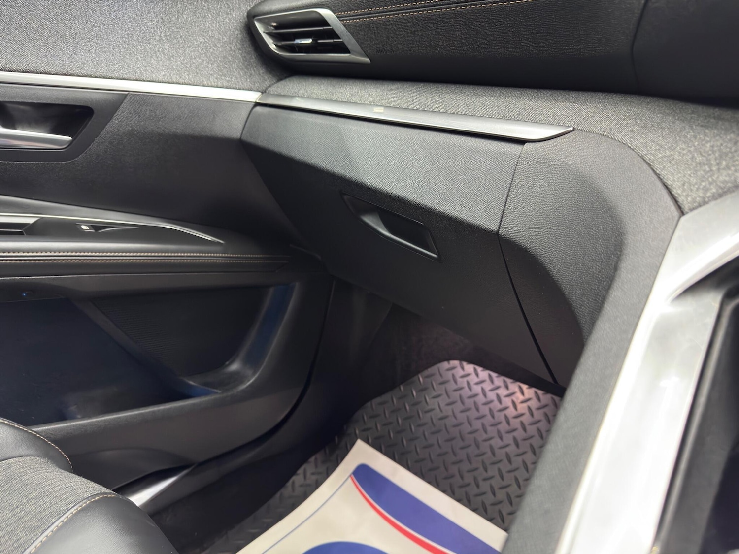 Used Peugeot 5008 2018 for sale - 77084475: Photo 38