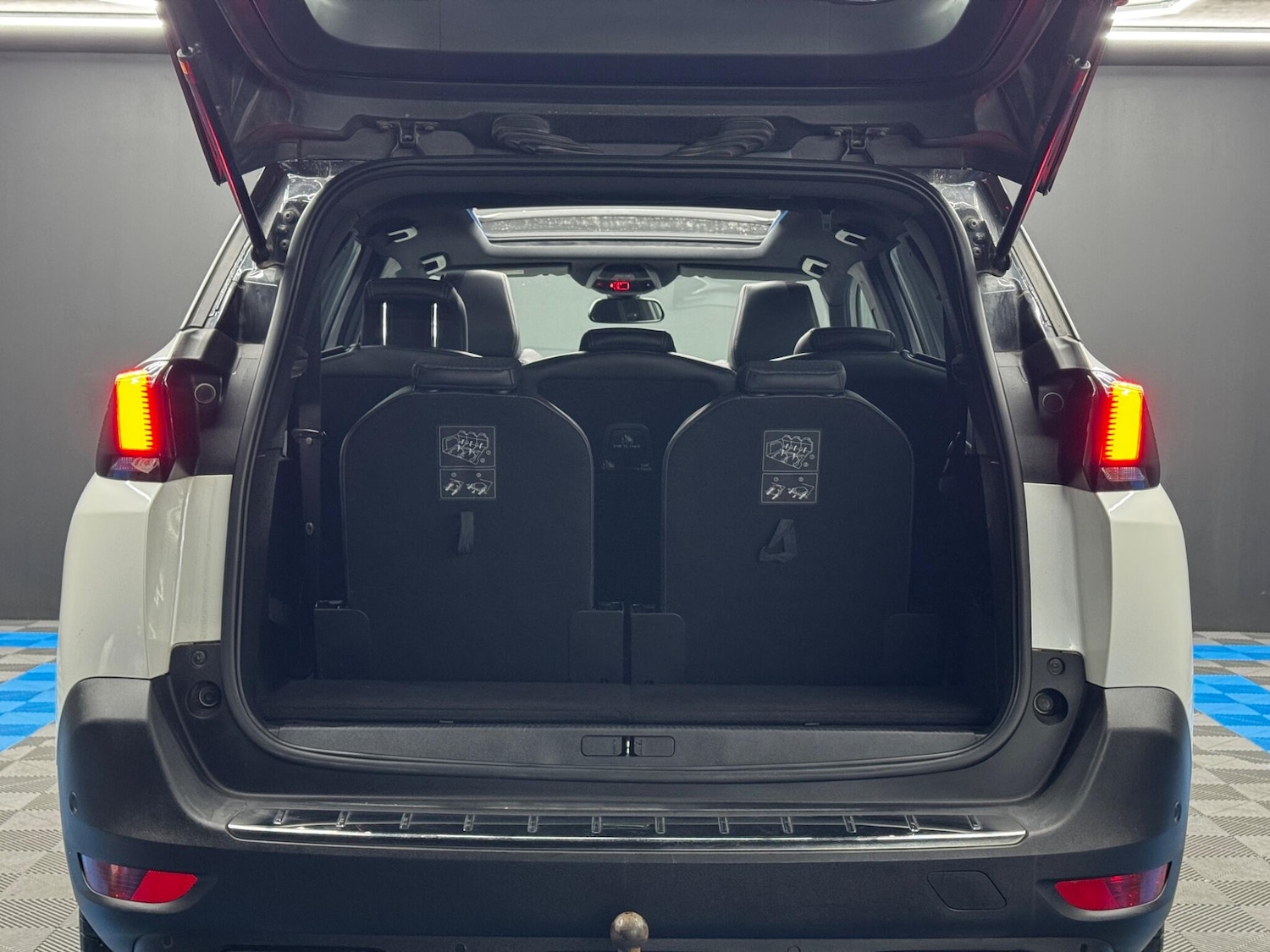 Used Peugeot 5008 2018 for sale - 77084475: Photo 40