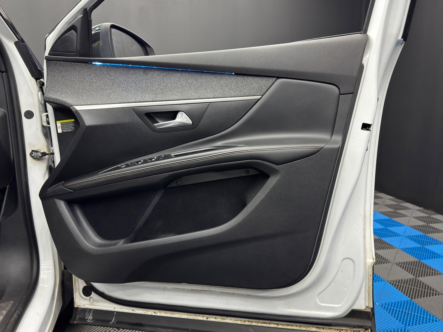 Used Peugeot 5008 2018 for sale - 77084475: Photo 41