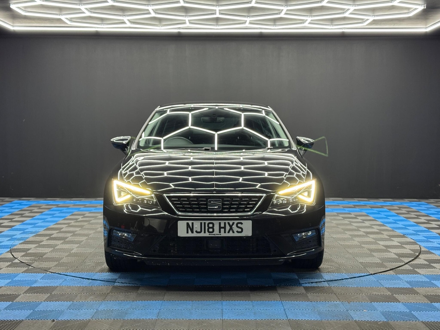 Used SEAT Leon 2018 for sale - 76606969: Photo 2