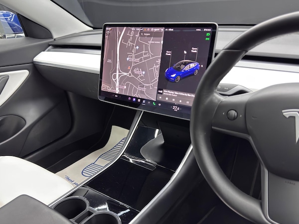 Used Tesla Model 3 2020 for sale - 76226255: Photo 23