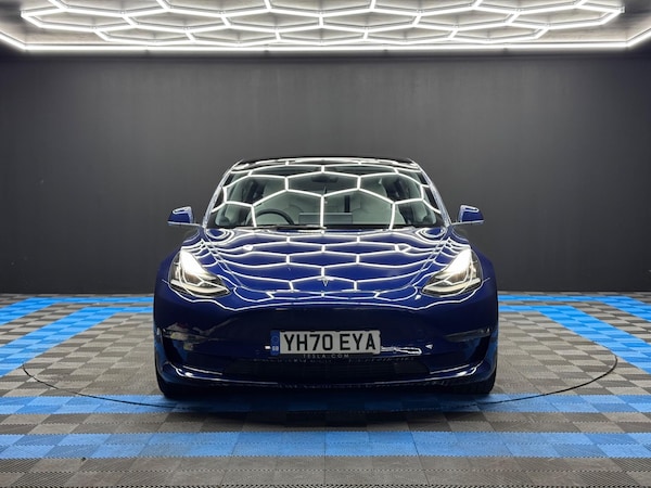 Used Tesla Model 3 2020 for sale - 76226255: Photo 2