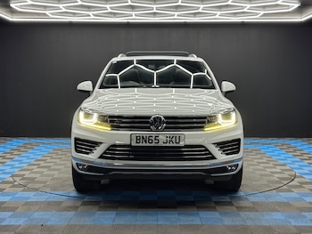 Used Volkswagen Touareg 2015 for sale - 79093016: Photo
