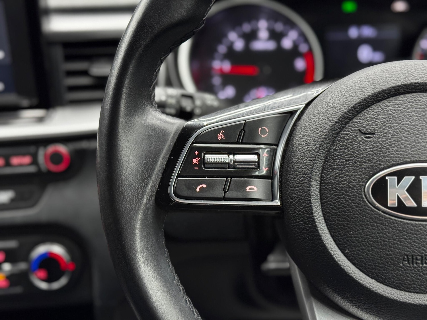 Used Kia Ceed 2019 for sale - 76965608: Photo 18