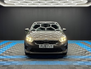 Used Kia Ceed 2019 for sale - 76965608: Photo