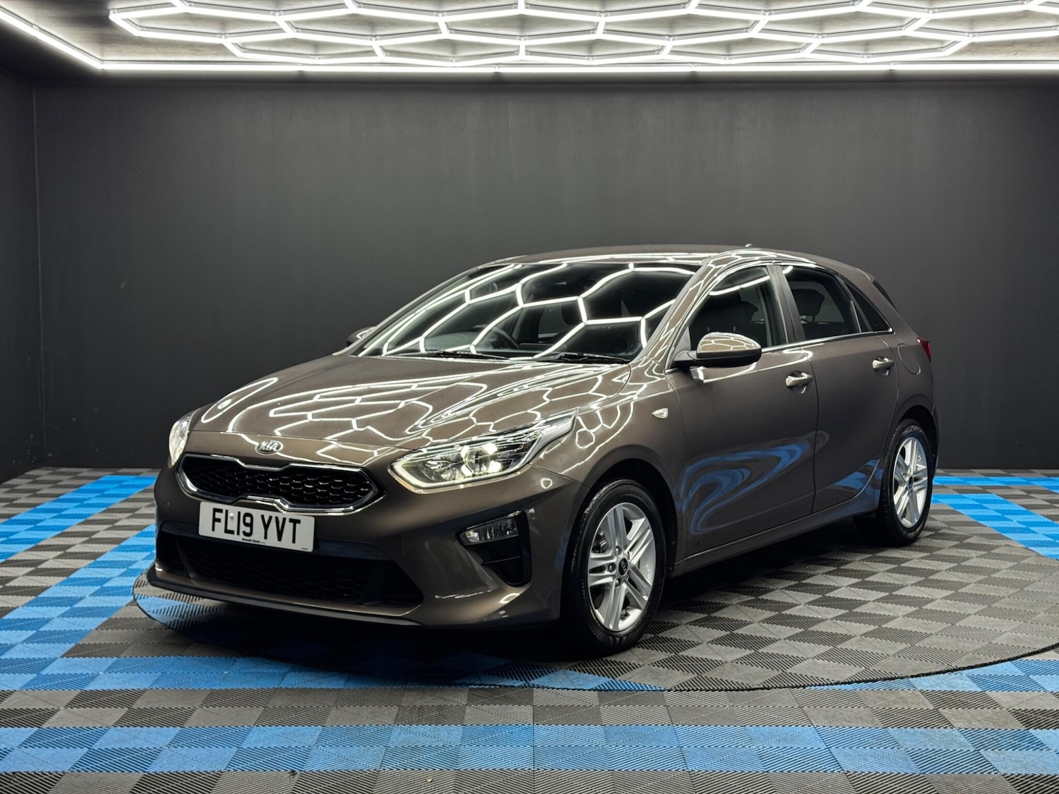 Used Kia Ceed 2019 for sale - 76965608: Photo 3